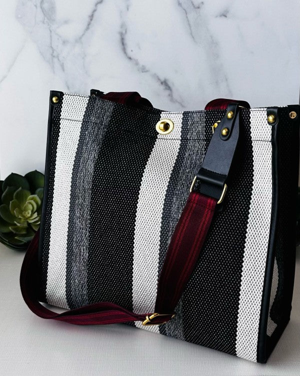 Stripe Tote Bag – Stylish & Durable Tote