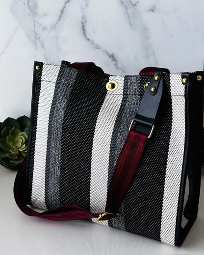 Stripe Tote Bag – Stylish & Durable Tote